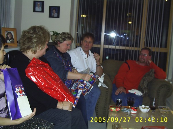 Anita and Daves Christmas Party 2005 011.jpg