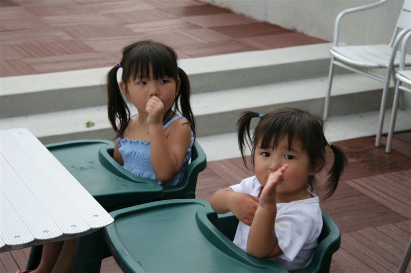 HUNGRY! Side by side hi chairs