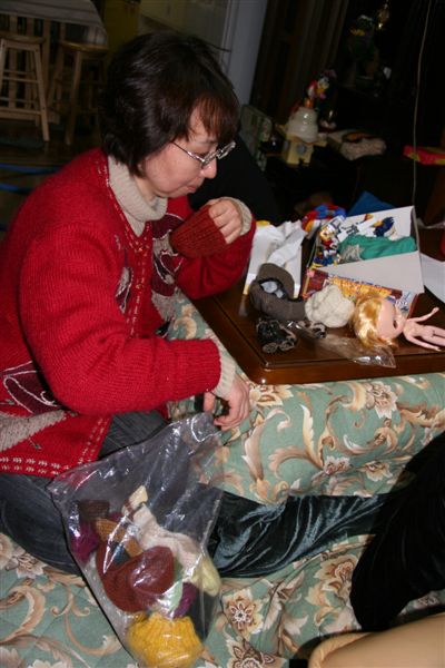 Mayumi shows us the exclusive handmade doll clothes she sells for $$$$