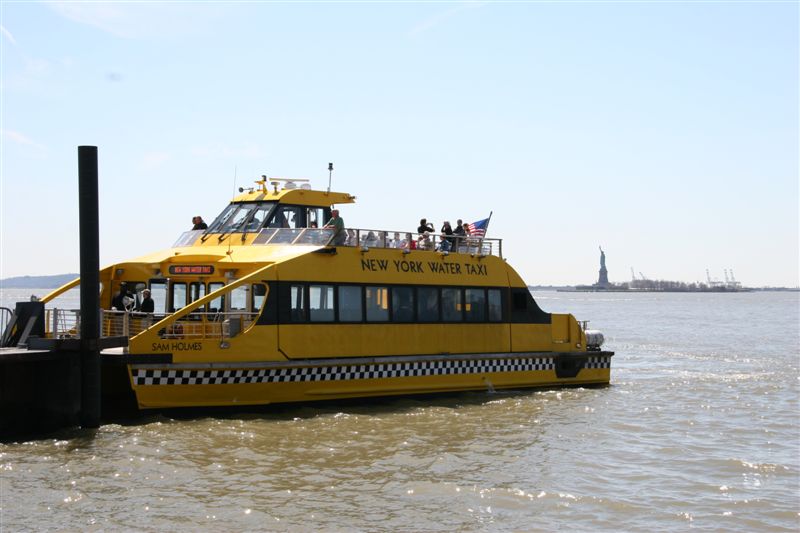 even Water Taxis are yellow!