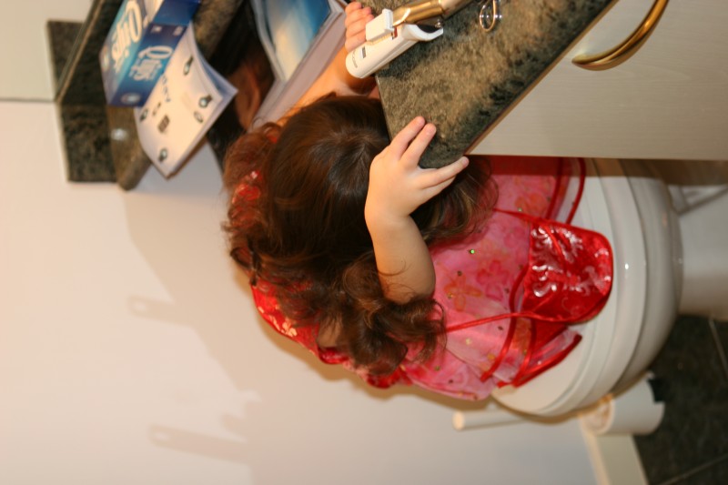 Pictures November 2004 Adam and Arika School pics Santa parade 061.jpg